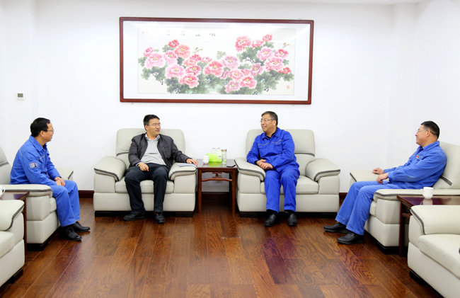  新安縣縣委常委、宣傳部部長王宜陽到萬基控股集團(tuán)調(diào)研
