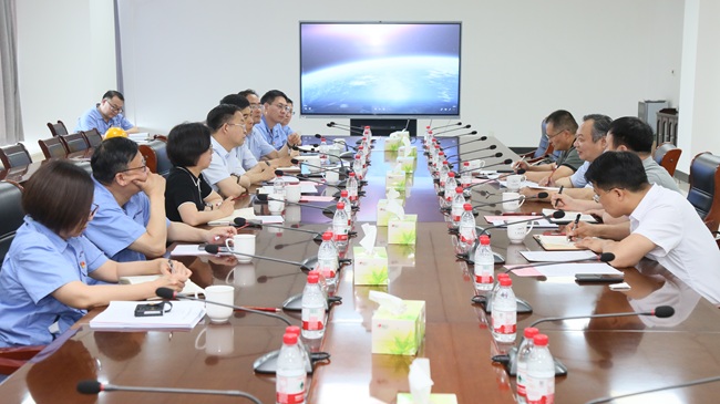 河南省國資委黨委副書記、主任吳祖明一行到萬基控股集團(tuán)調(diào)研